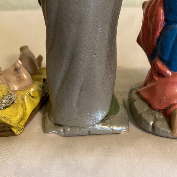 Hand Painted Replacement for Nativity scene Hand painted Joseph Mary Baby Jesus - Picture 6 of 7